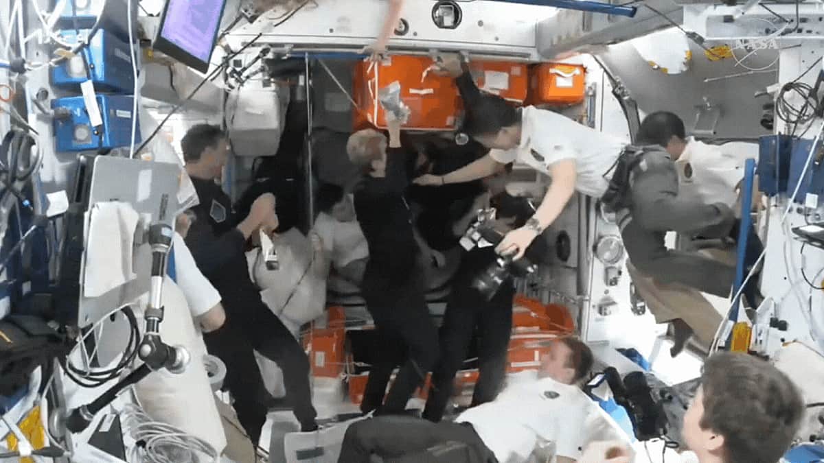 விண்வெளி மையத்தில் சுபான்ஷு சுக்லா! அவரின் முதல் உரை என்ன தெரியுமா?