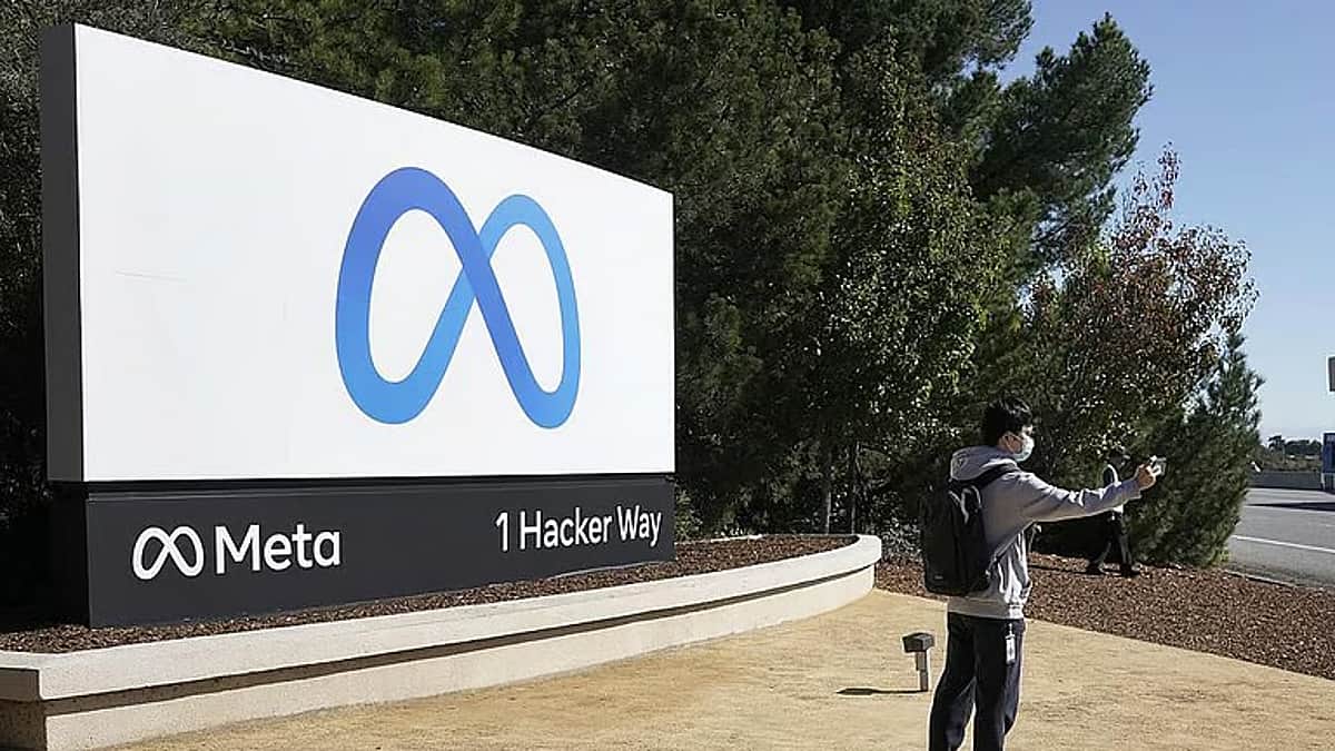 ரூ. 857 கோடி சம்பளத்தில் செய்யறிவு வேலை! மெட்டா அழைப்பு!