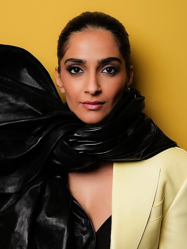 தெளிவான கண்ணோட்டம்.. சோனம் கபூர்!