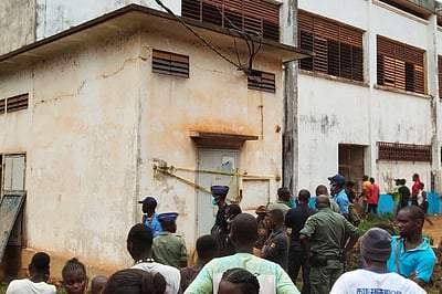 ஆப்பிரிக்க பள்ளிக்கூடத்தில் கூட்ட நெரிசல்! 20 மாணவர்கள் பலி! 