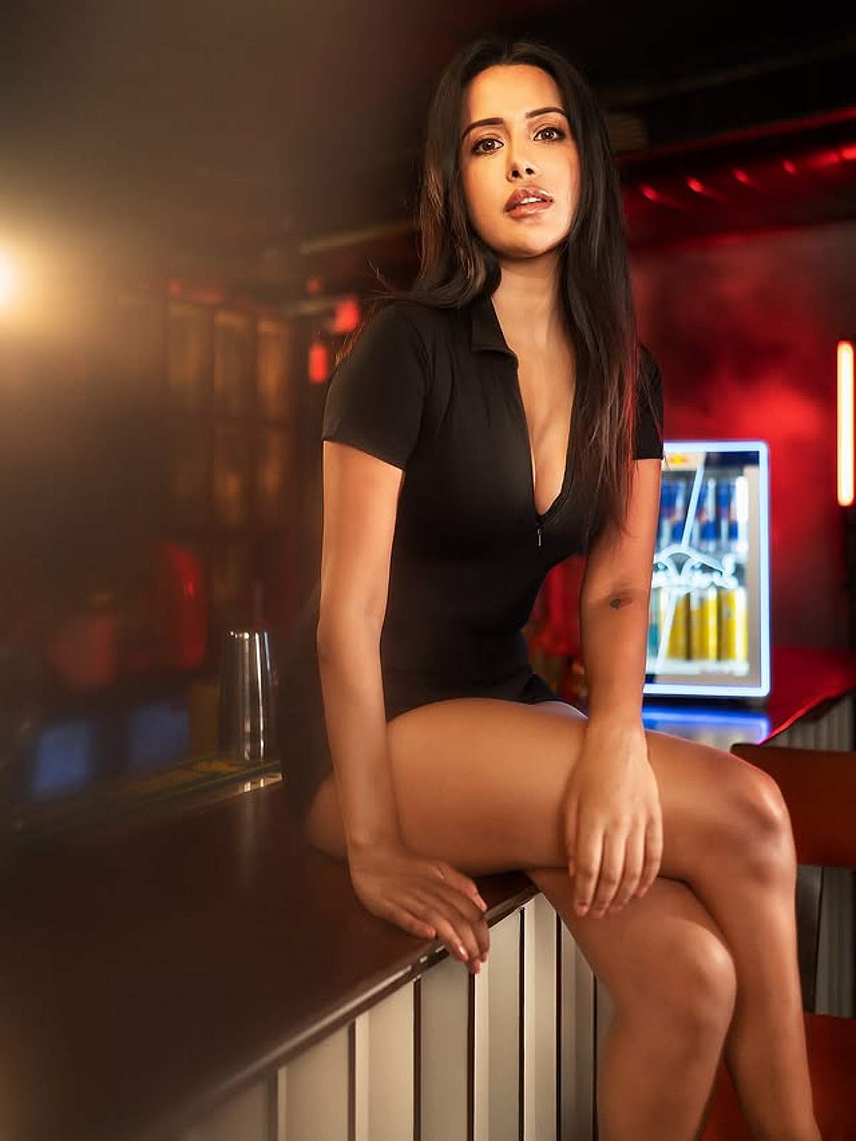 கவிதை.. ரைசா வில்சன்!