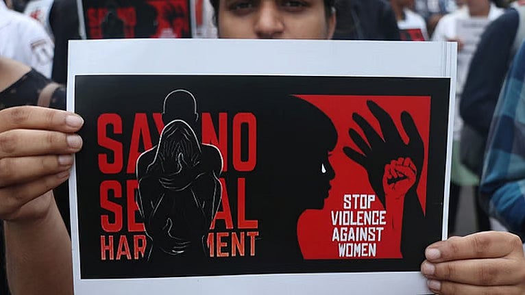 மேற்கு வங்கம்: மீண்டும் ஒரு மாணவி கூட்டு பாலியல் வன்கொடுமை?