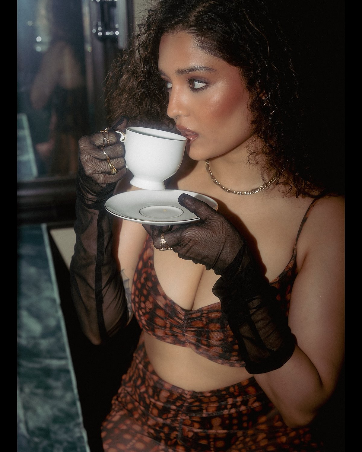 காஃபி வித் காதல்... ரித்திகா சிங்!