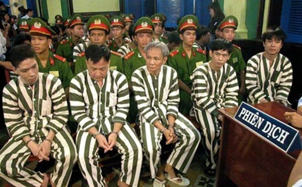 வியத்நாம்: 8 குற்றங்களுக்கு மரண தண்டனை நீக்கம்