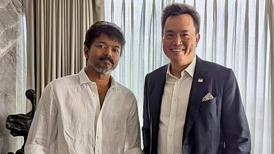 கோலிவுட் சூப்பர்ஸ்டார்... விஜய்க்கு சிங்கப்பூர் தூதர் புகழாரம்!