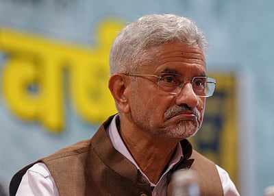 உரிமைகள் விட்டுக் கொடுக்கப்பட்டதே தமிழக மீனவா்கள் கைதுக்கு காரணம்: அமைச்சா் ஜெய்சங்கா்