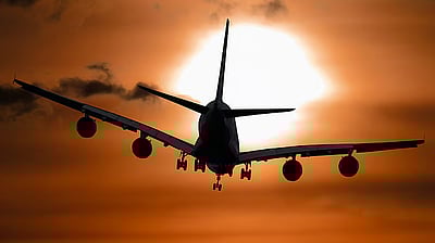 நடுவழியில் துர்நாற்றம், தொழில்நுட்பக் கோளாறு! சீன விமானம் அவசர தரையிறக்கம்!