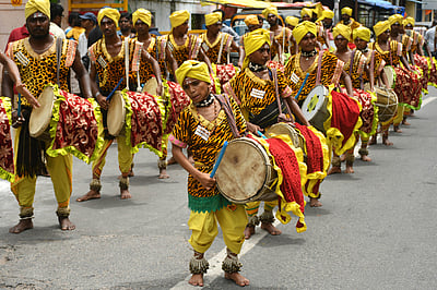 இலக்கியம் காட்டும் மும்மத யானைகள்