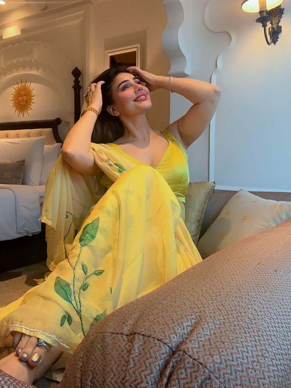 தேன் கவிதை... கங்கனா சர்மா