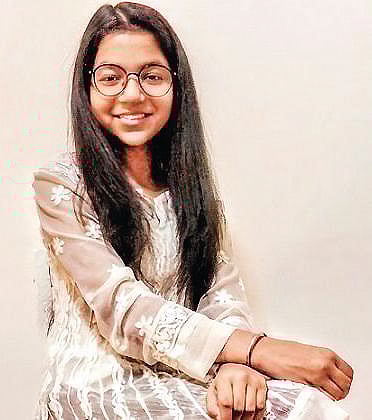 பதினாறு வயதினிலே... 