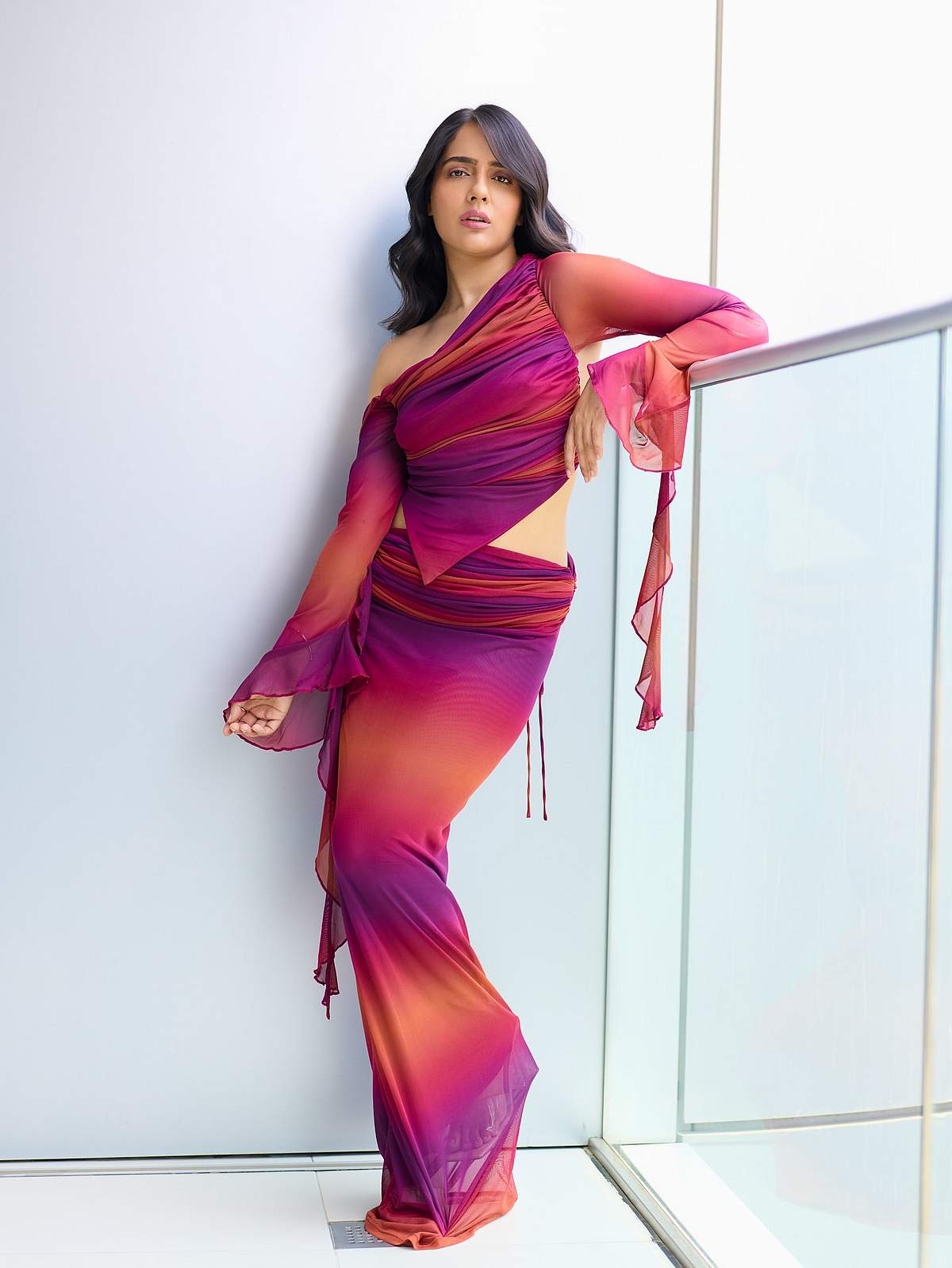 பிருந்தாவனம்.. மால்வி மல்ஹோத்ரா !