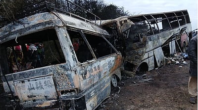 தான்சானியாவில் பேருந்துகள் மோதல்: 37 போ் உயிரிழப்பு!