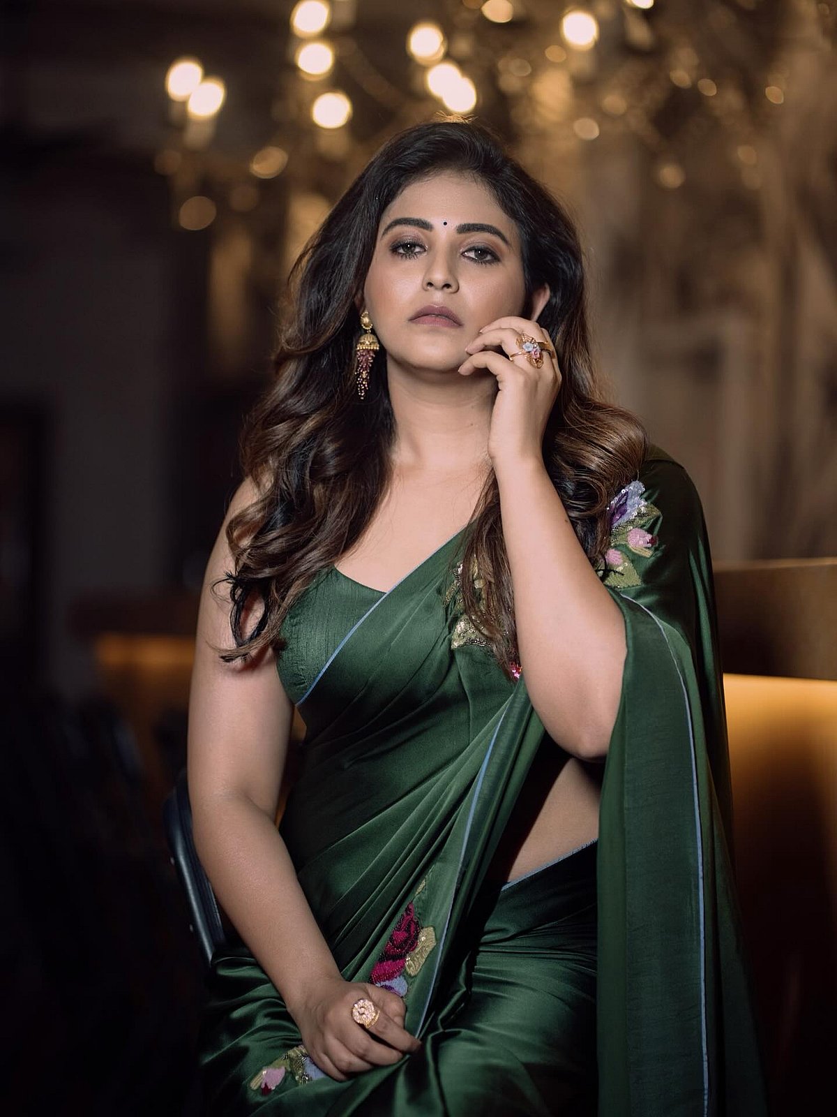 பஞ்சவர்ணக் கிளி நீ... அஞ்சலி!