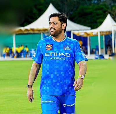 ‘கேப்டன் கூல்’ தலைப்புக்கு ட்ரேட்மார்க் அங்கீகாரம் கோரினார் தோனி!