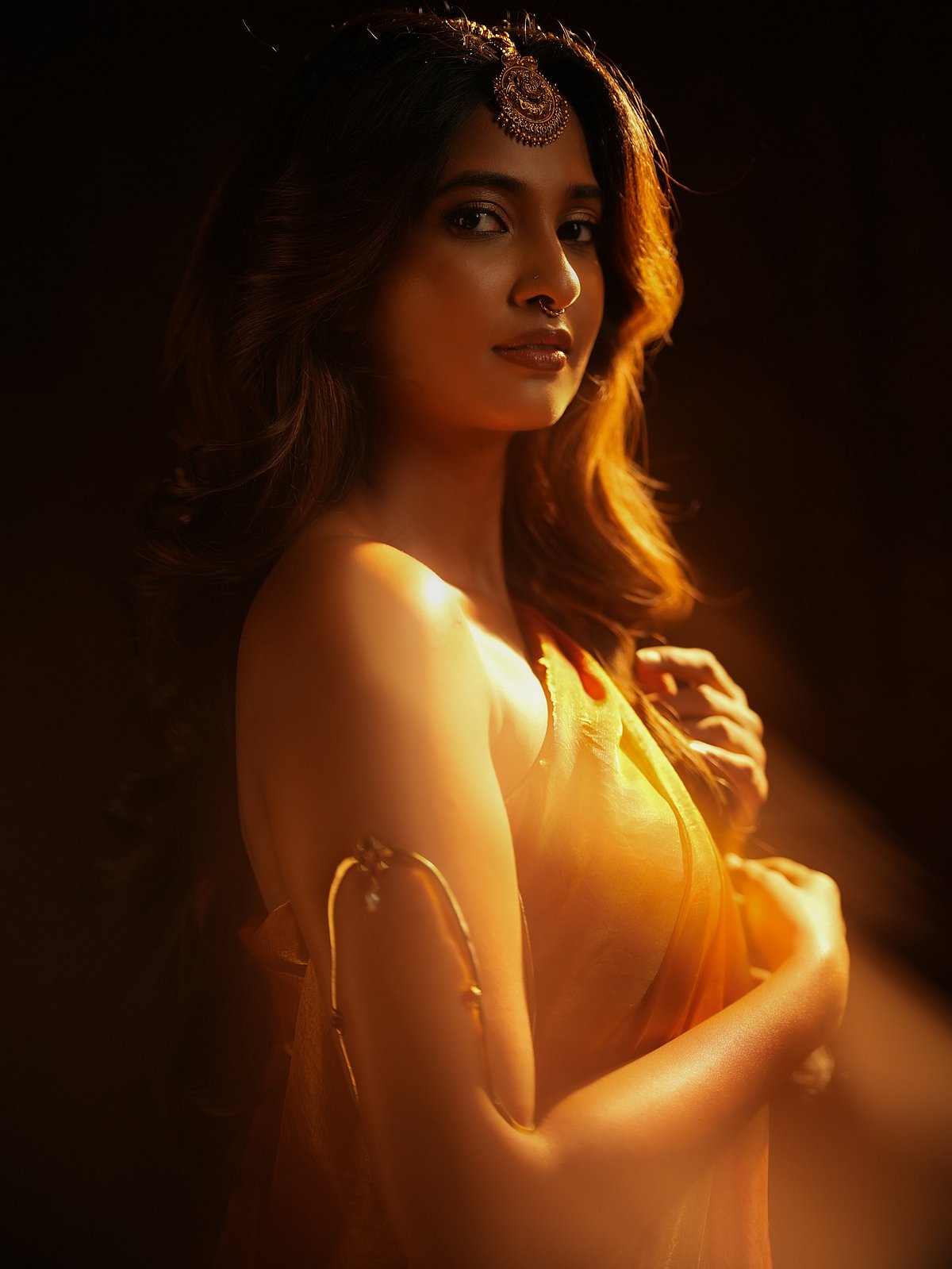 மண் மனம் வீசுதே... கீர்த்தி பாண்டியன்!