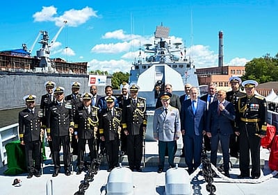 கடற்படையில் இணைந்த போர்க் கப்பல் ஐஎன்எஸ் தமால்!