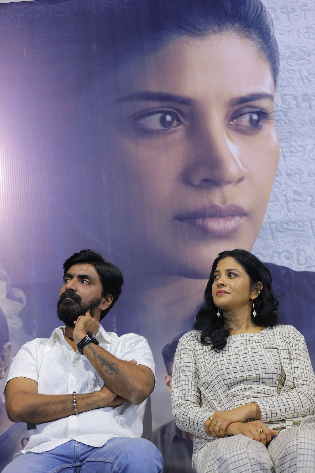 படத்தின் டிரெய்லர் வெளியீட்டு விழாவில் படக்குழுவினருடன் இயக்குநர்கள் கே பாக்யராஜ், கௌரவ் நாராயணன், தயாரிப்பாளர்கள் கே ராஜன், தனஞ்செயன் ஆகியோர் சிறப்பு அழைப்பாளர்களாக கலந்து கொண்டனர்.