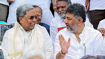 ஊழல் கடவுள்கள் சித்தராமையா, டி.கே. சிவக்குமார்: பாஜக மீது காங்கிரஸ் புகார்!