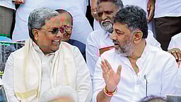 ஊழல் கடவுள்கள் சித்தராமையா, டி.கே. சிவக்குமார்: பாஜக மீது காங்கிரஸ் புகார்!