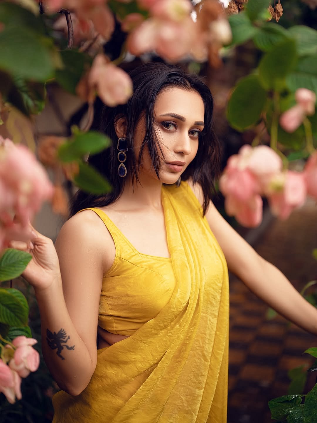 கூல்... மிமி சக்ரவர்த்தி!