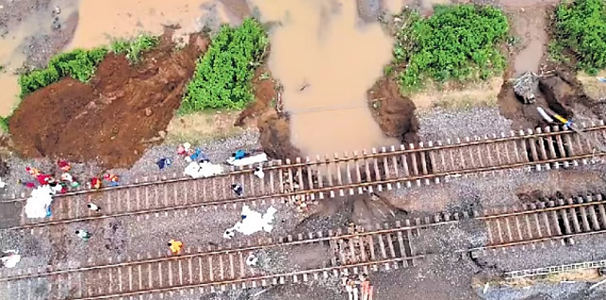 ஒடிசாவில் கனமழையால் நிலச்சரிவு! ரயில் சேவைகள் ரத்து!