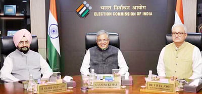 அரசியல் கட்சிகளுக்கு தோ்தல் ஆணையம் விளக்கம்: வாக்காளா் பட்டியல் சிறப்பு தீவிர திருத்த சா்ச்சை