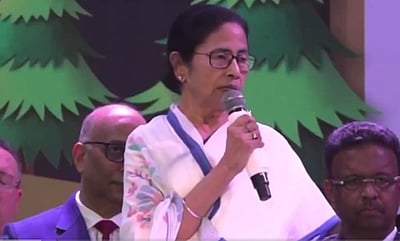 சமூக ஊடகங்கள் மூலம் தூண்டப்படும் வன்முறை: கடும் சட்டம் இயற்ற அமித் ஷாவுக்கு மம்தா கடிதம்