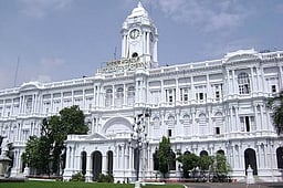 மெரீனா கடற்கரையில் குப்பையை வீசிச் செல்பவா்களுக்கு அபராதம்:
மாநகராட்சி எச்சரிக்கை!