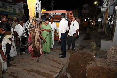 திருச்செந்தூா் அருள்மிகு சுப்பிரமணிய சுவாமி கோயில் குடமுழுக்கு: கனிமொழி எம்பி ஆய்வு