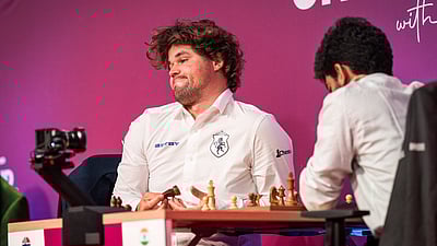 செஸ் விளையாட பிடிக்கவில்லை..! குகேஷிடம் மீண்டும் தோற்ற பிறகு கார்ல்சென் பேட்டி! 