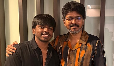 விஜய் சேதுபதி மகனை வாழ்த்திய விஜய்!