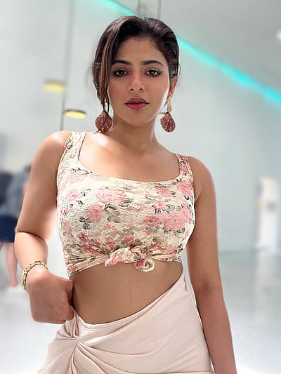 மிருதுவான பெண்ணியவாதி... ஐஸ்வர்யா மேனன்!