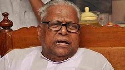 கேரள முன்னாள் முதல்வர் அச்சுதானந்தன் உடல்நிலையில் முன்னேற்றம் இல்லை! 