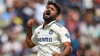 ஆகாஷ் தீப் அசத்தல்; விக்கெட்டுகளை இழந்து தடுமாறும் இங்கிலாந்து!