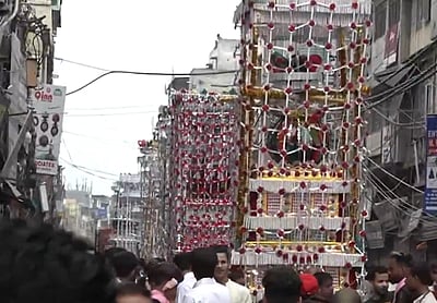 மொஹரம் ஊர்வலத்தில் மின்சாரம் பாய்ந்து ஒருவர் பலி; 3 பேர் காயம் 