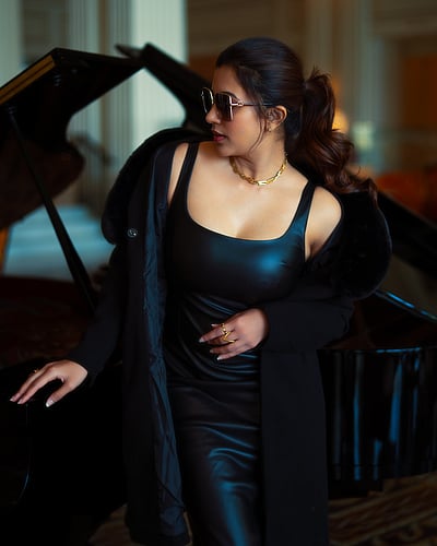 ஜேம்ஸ் பாண்ட் ஸ்டைலில்... யாராக இருக்கும்?