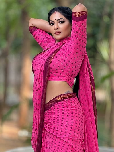 சுந்தரிப் பெண்ணே... ரேஷ்மா பசுபுலேட்டி!