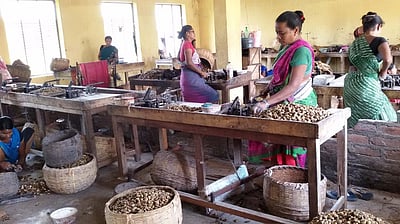 முதல் மாநிலம்! பெண்களுக்கு மாதம் ஒரு நாள் ஊதியத்துடன் மாதவிடாய் விடுப்பு!