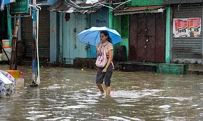 கொல்கத்தாவில் கனமழை - புகைப்படங்கள்