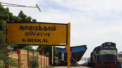 காரைக்கால் மாவட்டத்துக்கு நாளை உள்ளூர் விடுமுறை!