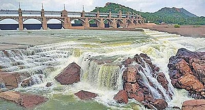 மேட்டூர் அணைக்கு நீர் வரத்து 35,250 கன அடியாக நீடிப்பு