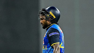 வங்கதேசத்துக்கு எதிரான டி20 தொடரிலிருந்து ஹசரங்கா விலகல்..!