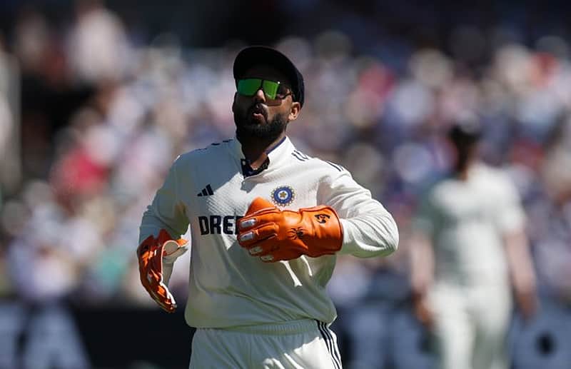 wicket keeper rishab pant