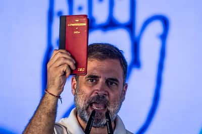 ராகுலின் குற்றச்சாட்டுகளுக்கு எதிராக 272 பேர் தேர்தல் ஆணையத்துக்கு கடிதம்!