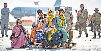 ஒரே நாளில் தாயகம் திரும்பிய 5,000 ஆப்கன் குடும்பங்கள்!