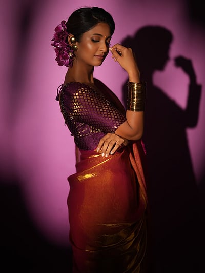 வெண்ணிலவு... கீர்த்தி பாண்டியன்!