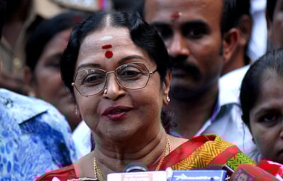 சரோஜா தேவி: 5. நீ சாந்தி தானே...! 