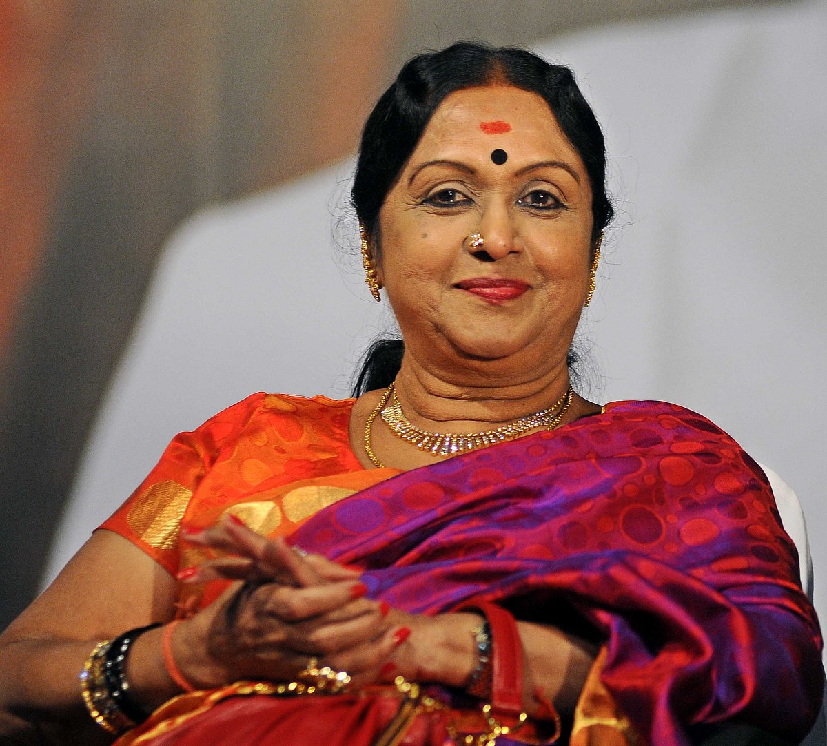 சரோஜா தேவி: 15. சாந்துப் பொட்டு...!