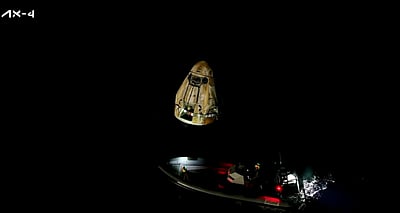 பூமிக்கு திரும்பினாா் இந்திய வீரா் சுபான்ஷு சுக்லா- 20 நாள்கள் விண்வெளிப் பயணம் வெற்றி 