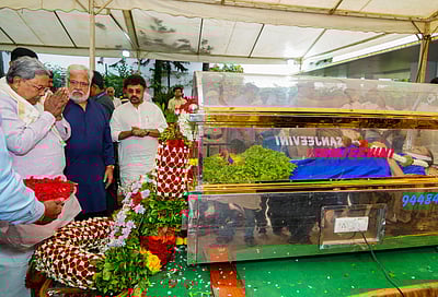 சரோஜா தேவிக்கு முழு அரசு மரியாதையுடன் இறுதிச் சடங்கு!